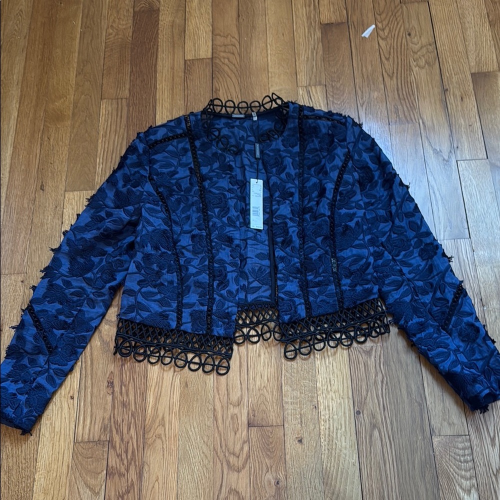 NWT- Elie Tahari Navy Cropped Embroidered Women's Blazer